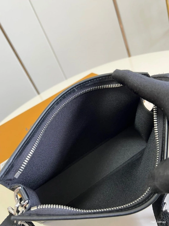 Cheap GASTON WEARABLE LOUIS VUITTON 0717